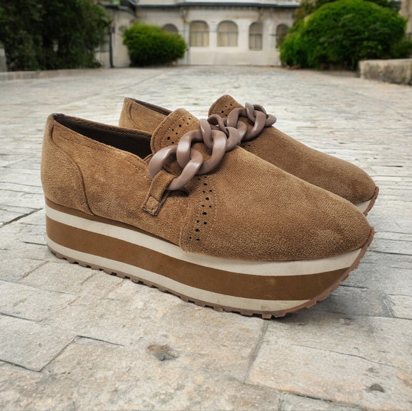 Brown Platform Loafers with Chain Detail - Picture 1 of 10